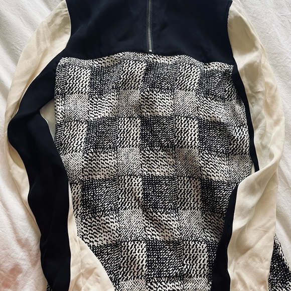 NWOT Derek Lam blouse 100% silk - Picture 3 of 5